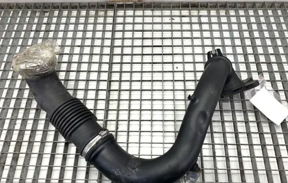 Renault Master III Air intake hose/pipe 165763705R