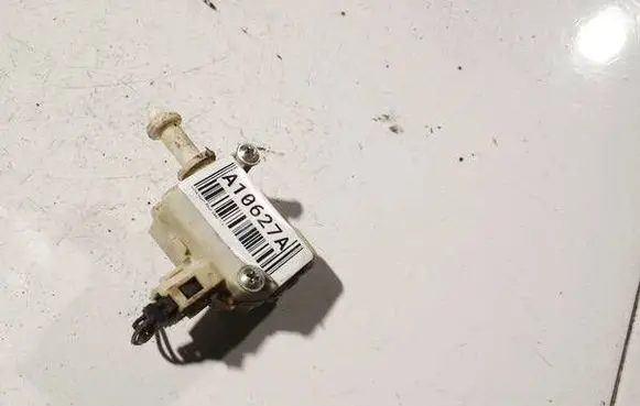 Volkswagen Polo Central locking motor 6q6810773b d2149-380959781f