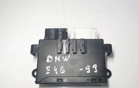 BMW 3 E46 Wing mirror control module 6913364 05021805