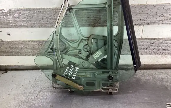 Opel Astra G Front door window/glass (coupe) DOT39AS2M35 43R000677 105978100