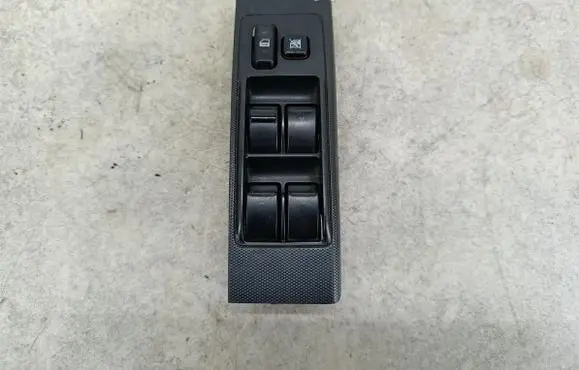 Toyota Corolla Verso E121 Quarter vent window switch 54355667D