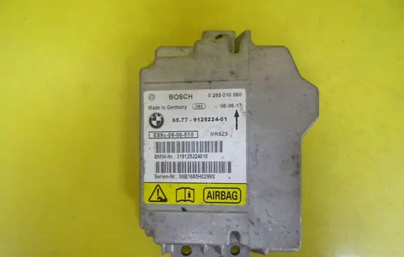 BMW 1 E81 E87 Airbag control unit/module 0285010060 912522401