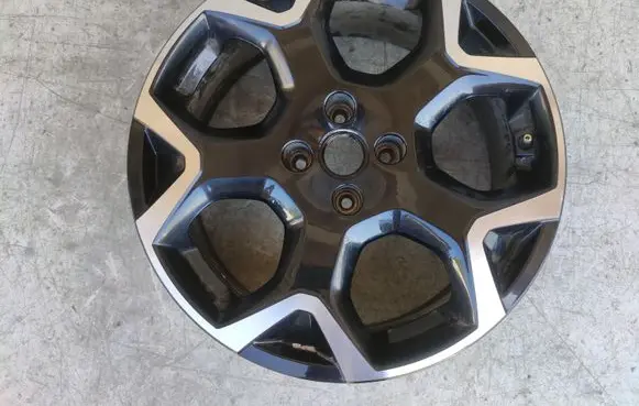 R18 alloy rim