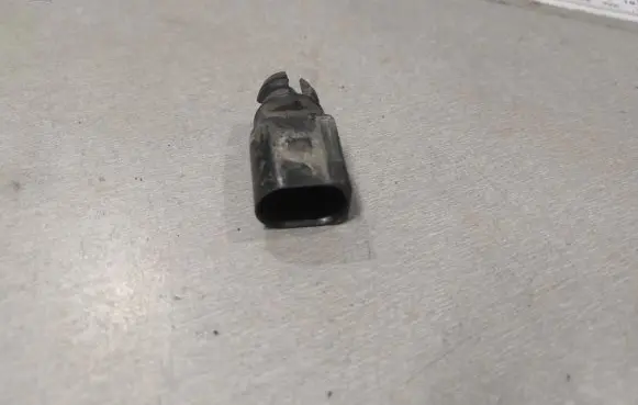 Volkswagen Golf V Outside/exterior temperature sensor 8Z0820535