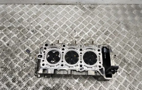 Mercedes-Benz CLS C218 X218 Engine head A6420100821