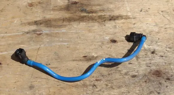 Audi A4 S4 B9 Fuel line/pipe/hose 8W0201220