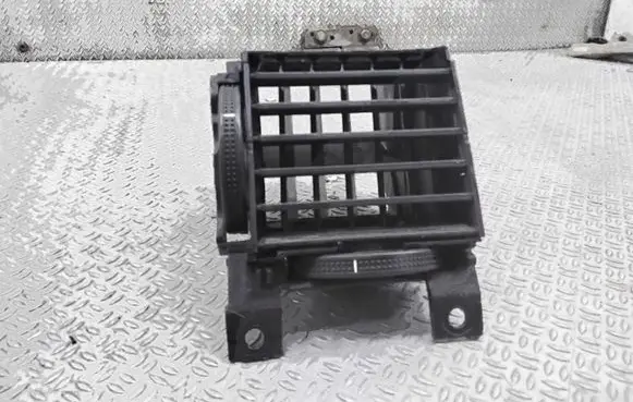 Opel Vectra C Dashboard side air vent grill/cover trim