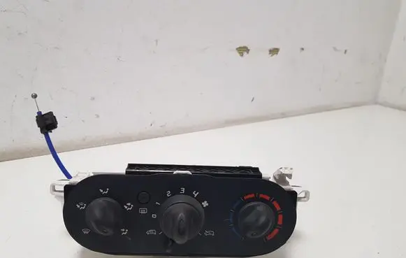 Renault Twingo II Climate control unit 1003072A5579
