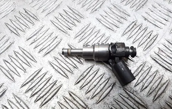 Audi TT TTS Mk2 Fuel injector 06F906036 0261500039