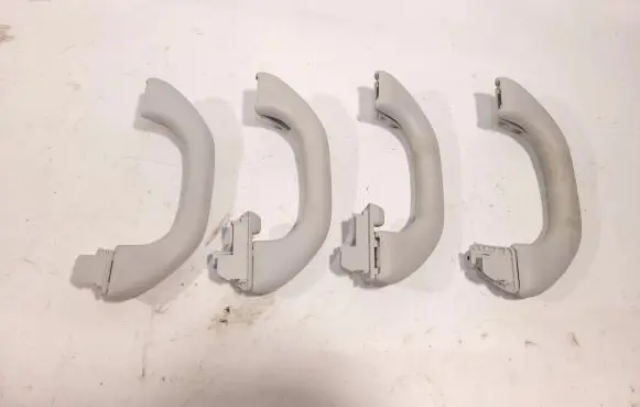 Volkswagen Golf Plus A set of handles for the ceiling 63309C11MS3 08209B11NS3