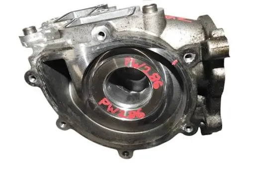 Mercedes-Benz C W205 Water pump A6542002300