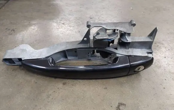Peugeot 207 CC Front door exterior handle