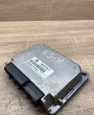 Volkswagen PASSAT B7 Engine control unit/module ECU 3B0907557D 5WP436001