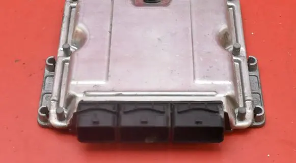 Nissan Primastar Engine control unit/module ECU 8200132198