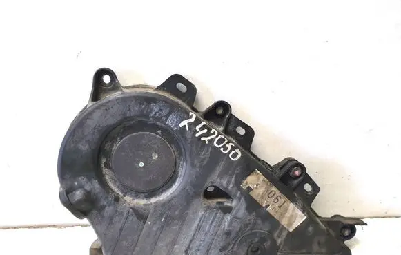 Toyota Avensis Verso Timing belt guard (cover) 9095001357