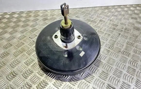 Renault Megane II Brake booster 8200157453