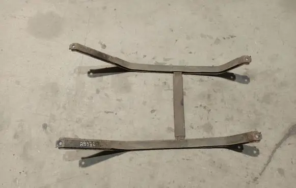 Honda Civic Fuel tank mounting bracket 