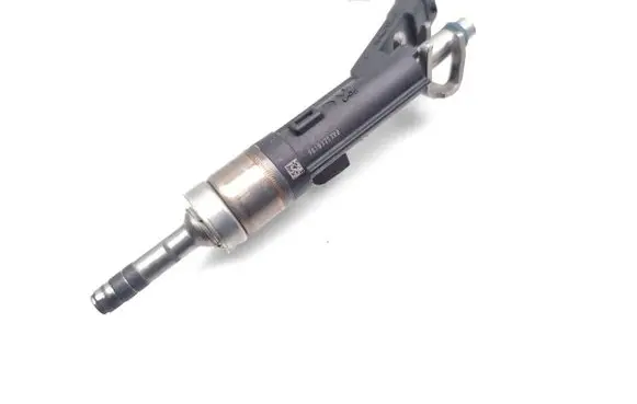 Peugeot 2008 II Fuel injector 9810335380