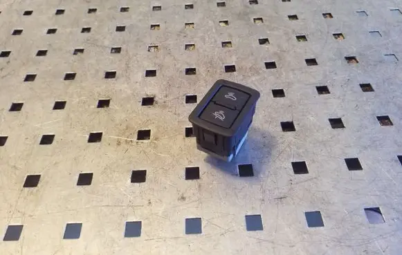 Audi A5 8T 8F Alarm switch 4F0962109