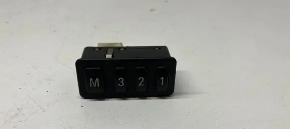 BMW 5 E39 Seat control switch 8352160