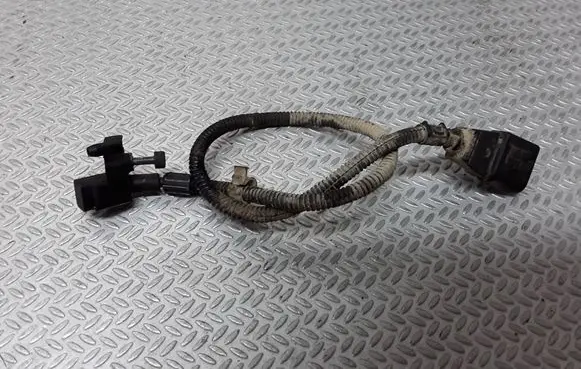 Volkswagen Golf IV Camshaft position sensor 9805940