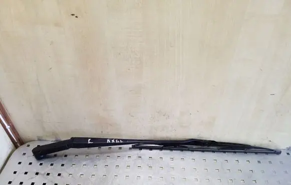 Nissan Pathfinder R51 Front wiper blade arm