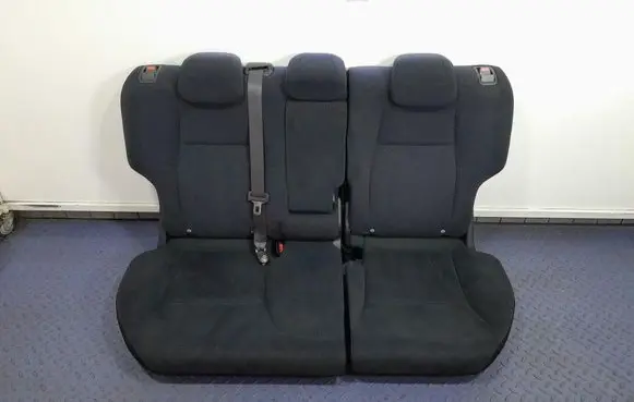 Honda Civic IX Second row seats 