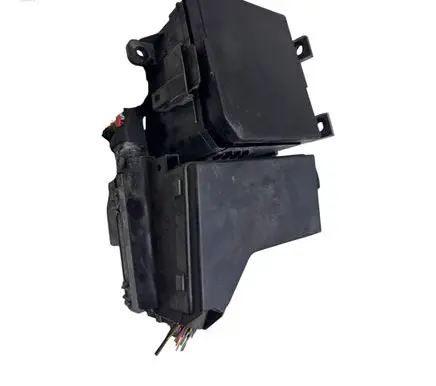 Nissan Qashqai Fuse box set 24383BB50A 284B7BB00C