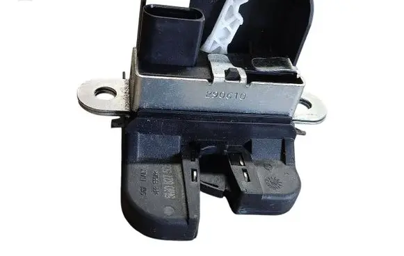 Volkswagen Golf Plus Tailgate/trunk/boot lock/catch/latch 5M0827505E