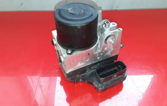 Toyota RAV 4 (XA30) ABS Pump 4454042110 8954142230 1338007980
