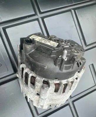 Volkswagen PASSAT B8 Generator/alternator 03L903023L TG14C043 113038018
