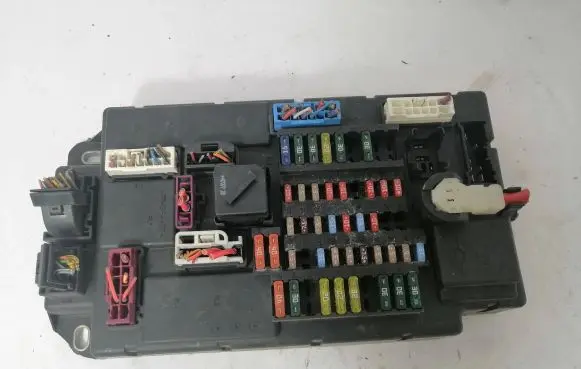 Mini One - Cooper Coupe R56 Fuse box set 519318026 00132789 345192501