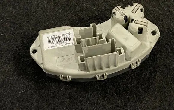 BMW X5 E70 Heater blower motor/fan resistor t1000664t