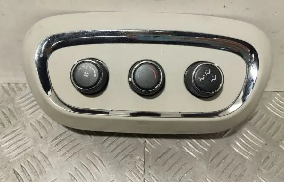 Dodge Durango Air conditioning (A/C) switch 68158253AD
