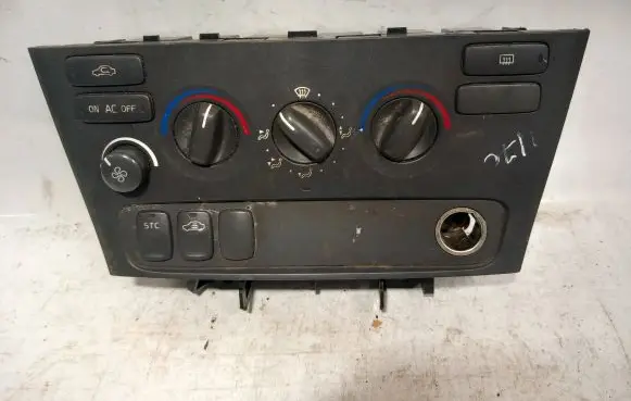 Volvo V70 Climate control unit