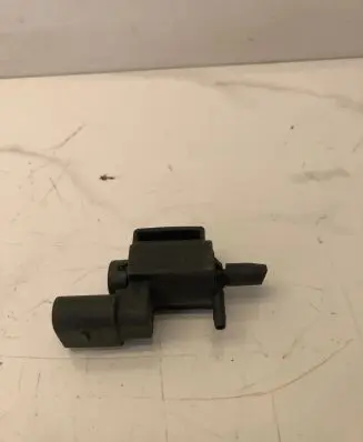 Audi A4 S4 B8 8K Turbo solenoid valve 037906283C 72288000 08T120