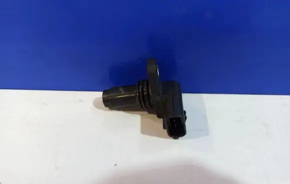 Volvo V60 Camshaft position sensor 31272689