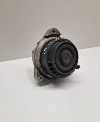 Engine mount bracket