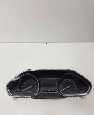 Peugeot 2008 I Speedometer (instrument cluster) 9678506880 E137HWG2 E137SWLL0900