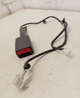 Mitsubishi Grandis Front seatbelt buckle 060728C1