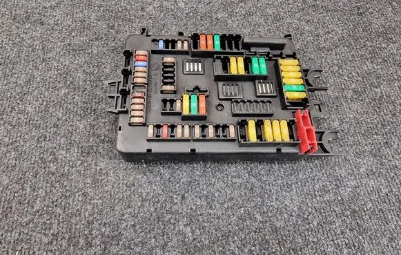 BMW M4 F82 F83 Fuse module 9389070 19561000001 20062019