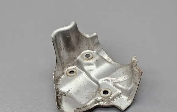 Honda CR-V Heat shield in engine bay 