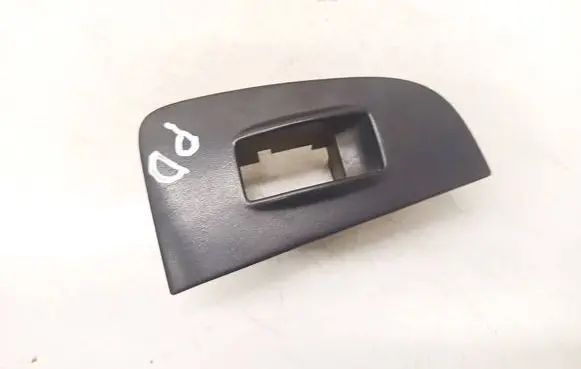 Toyota Avensis T250 Front door window switch trim 7423105140