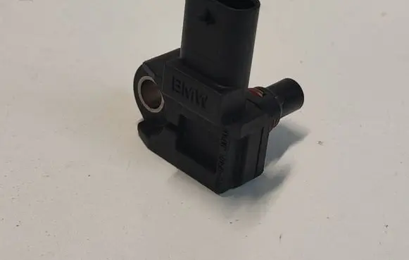 BMW 1 F20 F21 Air pressure sensor 8637896 1151