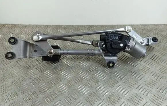 Suzuki SX4 S-Cross Front wiper linkage and motor 3811061M11
