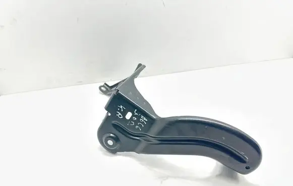 Audi A6 Allroad C6 Intercooler pipe mounting bracket 4F0145813E