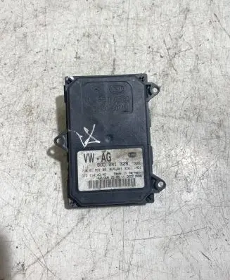 Volkswagen Touareg II Headlight ballast module Xenon 8U0941329
