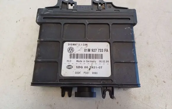 Volkswagen Golf IV Gearbox control unit/module 01M927733FA