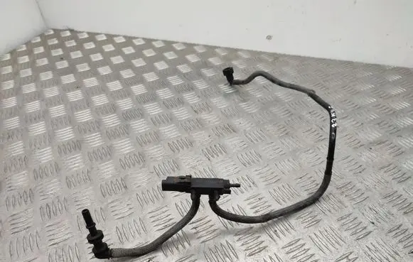 Volvo V70 Fuel return line/hose 