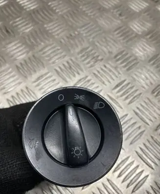 Volkswagen PASSAT B5 Light switch 1C0941531 04052030